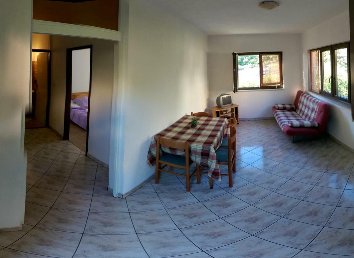 Apartmani Sandro 이반 돌라츠 외부 사진